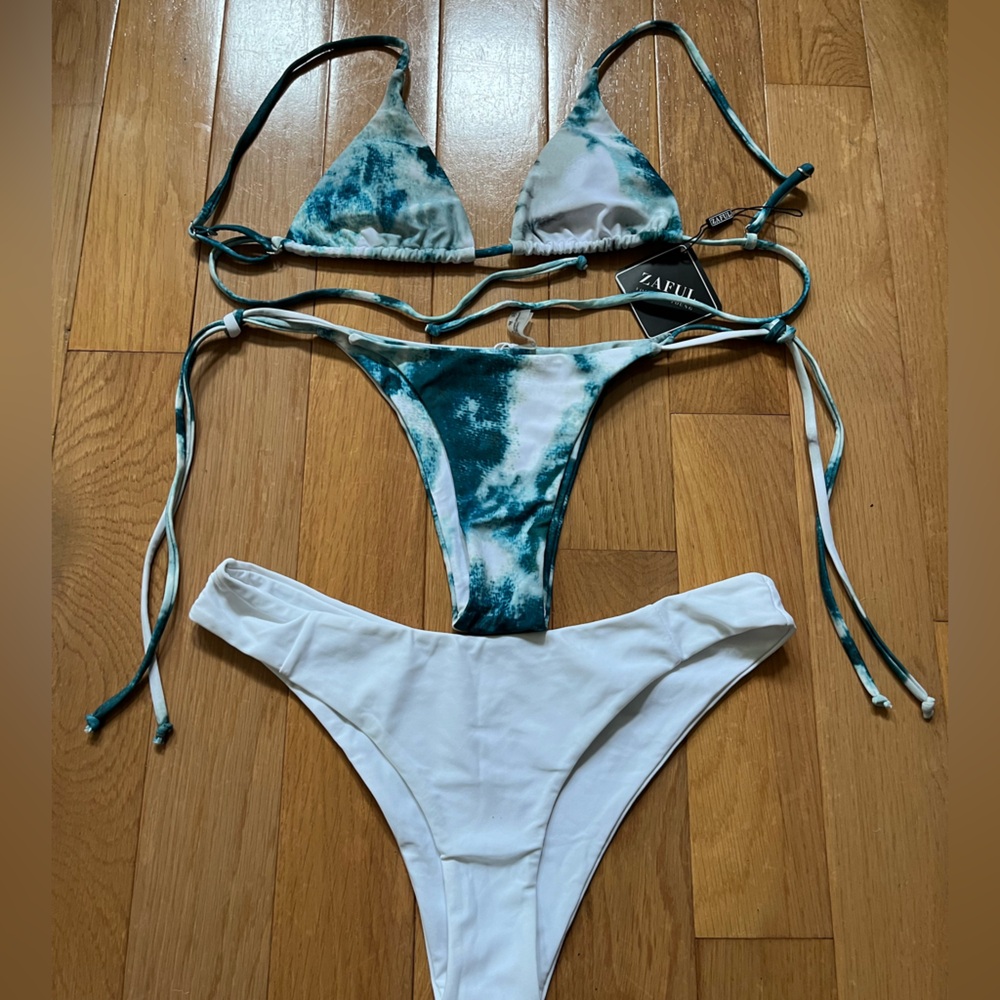 Zaful New With Tags Tie-Die Bikini Set Womens Size Medium White Bottoms Included